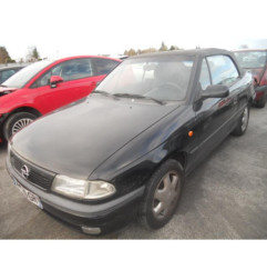 Vitre avant droit OPEL ASTRA F