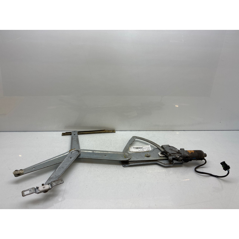 Leve vitre electrique avant gauche OPEL ASTRA F Photo n°1