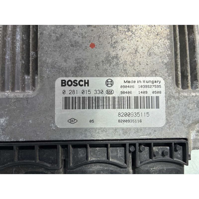 Calculateur moteur OPEL VIVARO 1 Photo n°3