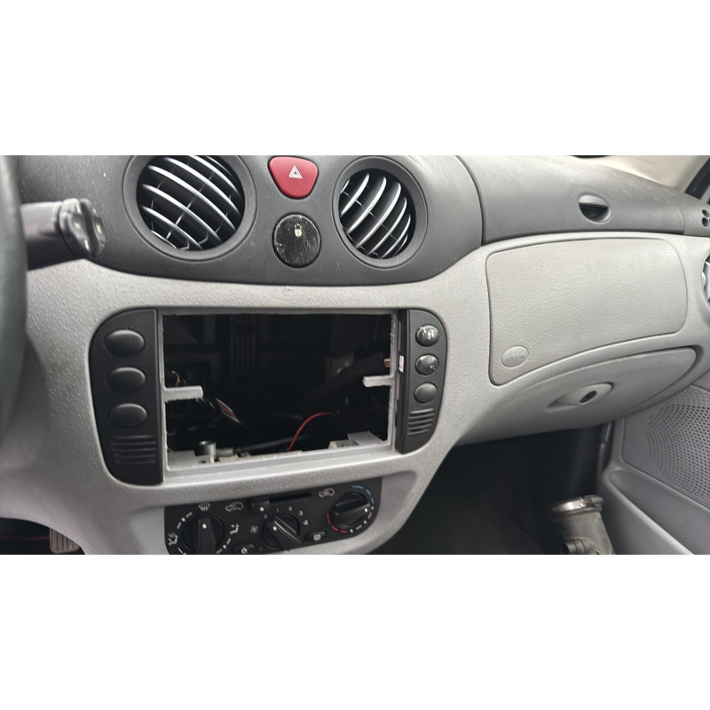 Com (Bloc Contacteur Tournant+Commodo Essuie Glace+Commodo Phare) CITROEN C3 1 Photo n°19