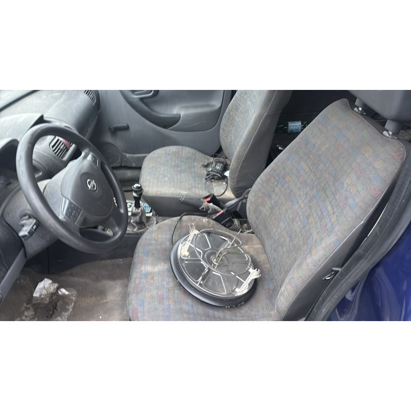 Vitre avant droit OPEL COMBO C Photo n°13