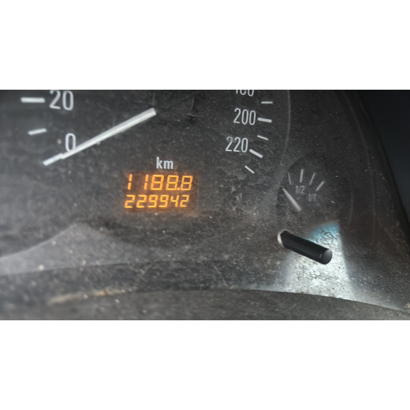 Vitre avant droit OPEL COMBO C Photo n°18