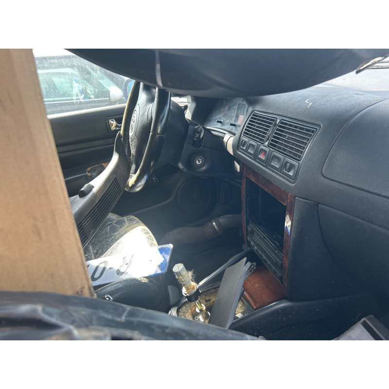 Leve vitre electrique arriere droit VOLKSWAGEN GOLF 4 Photo n°12