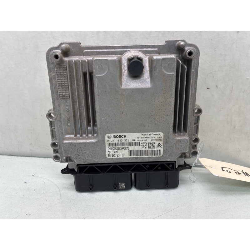 Calculateur moteur PEUGEOT 308 2 Photo n°3