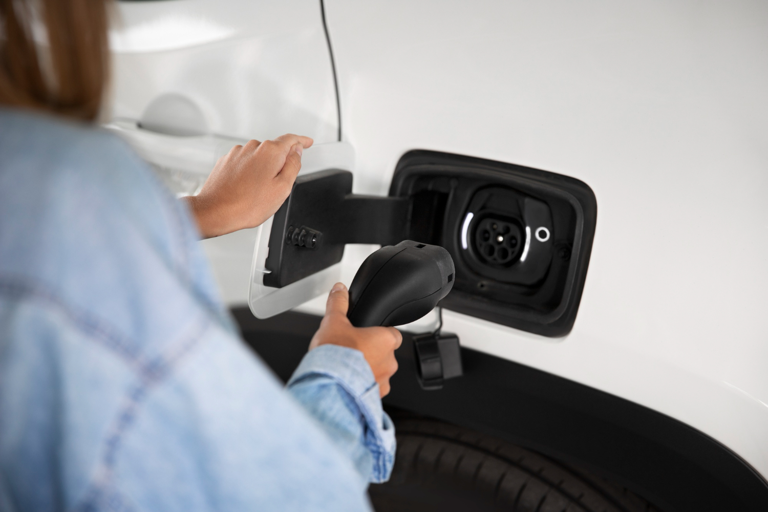 Les avantages et inconvénients des voitures électriques